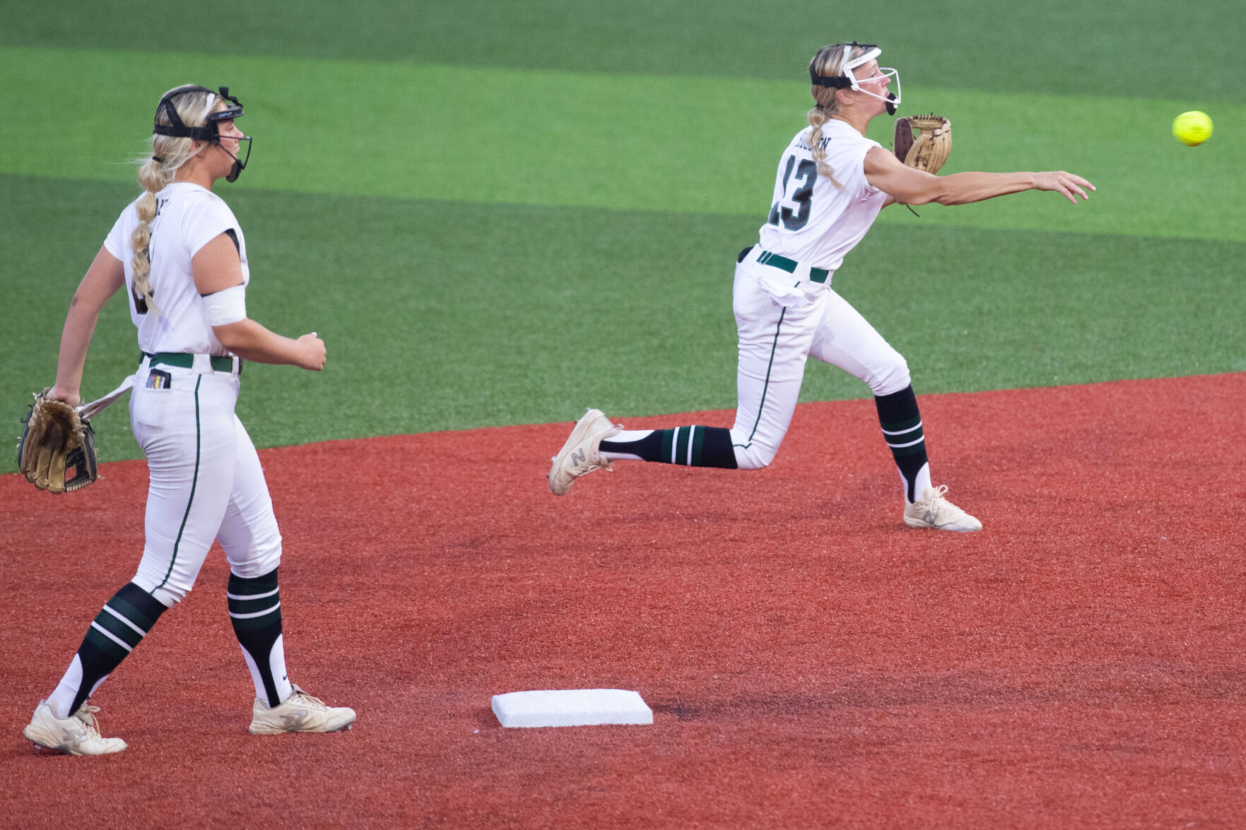 091421-owh-spo-softball-LS06.JPG
